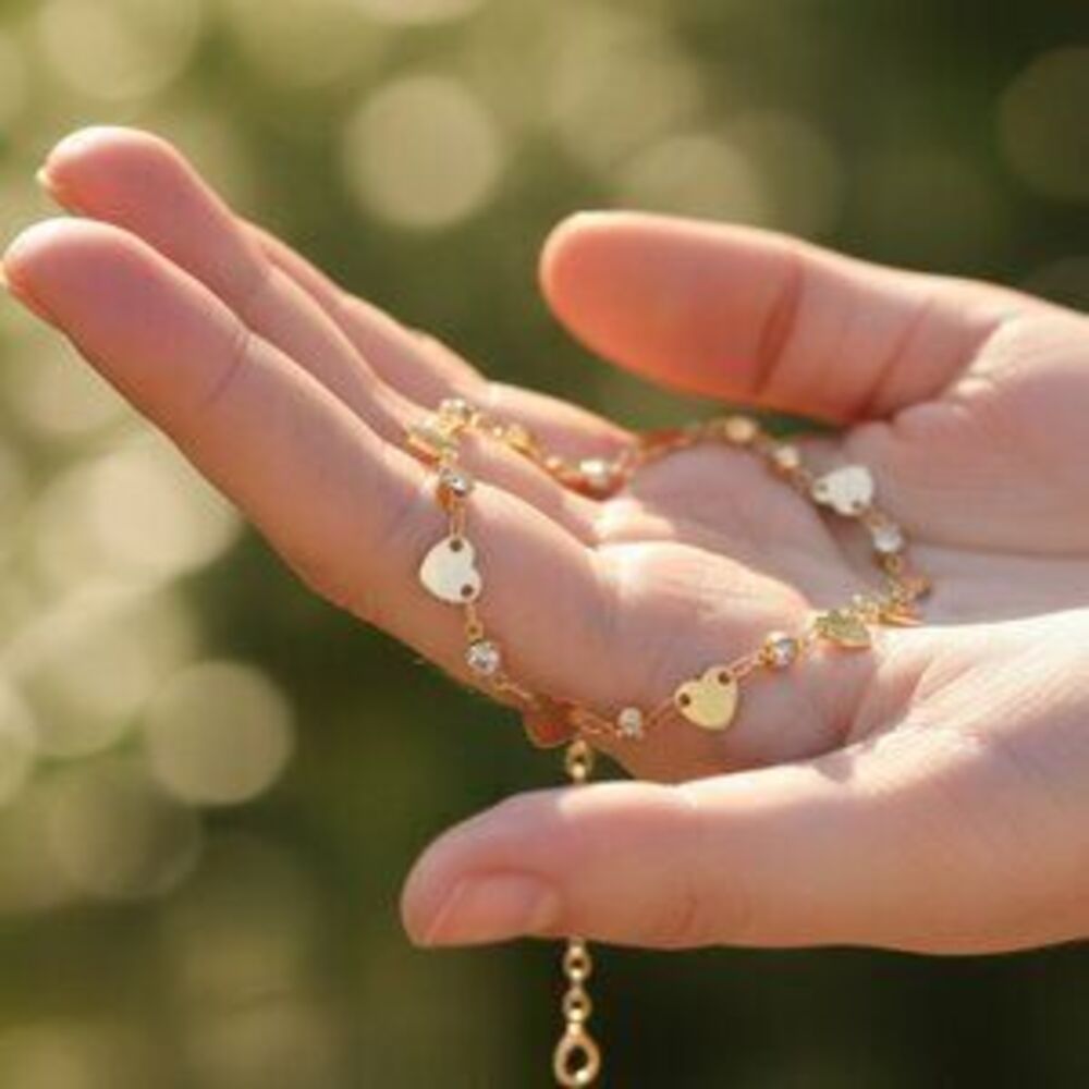"Elegant & Trendy Bracelet, A Perfect Gift for Women, Thoughtful, EVCH1650
